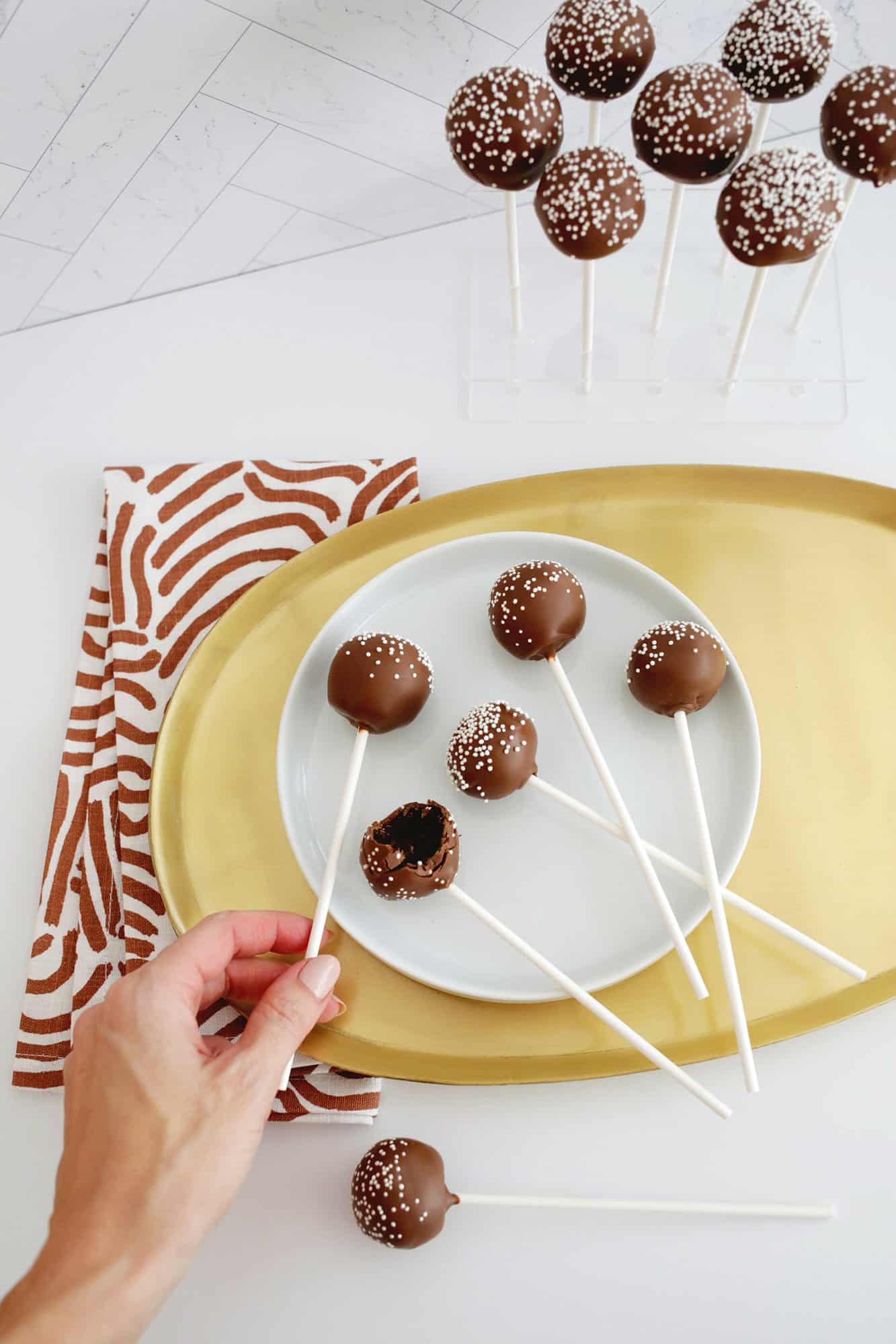 chocolate cake pops