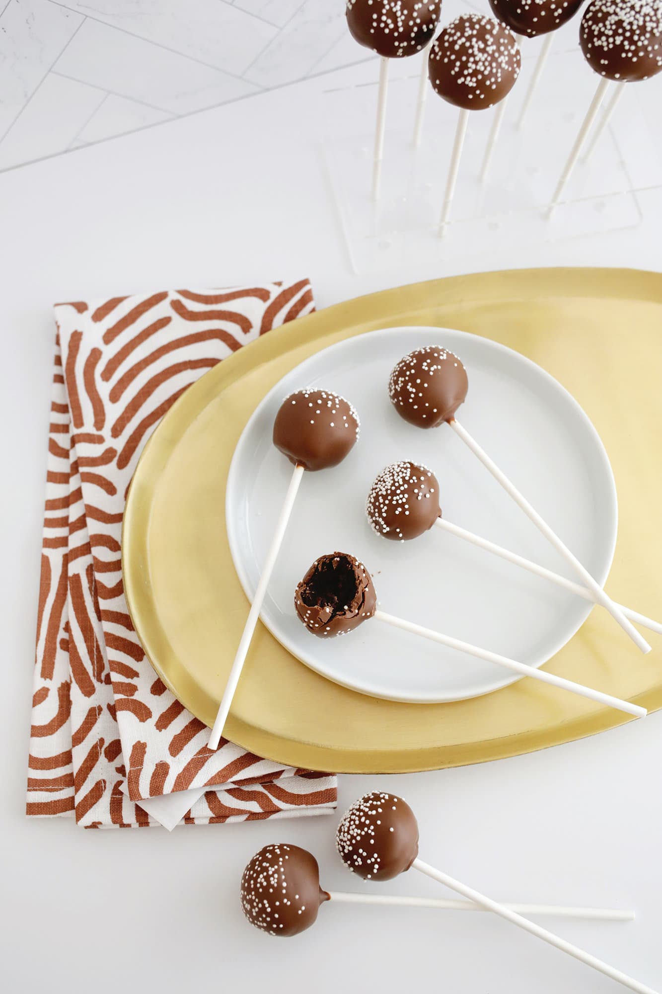 chocolate cake pops